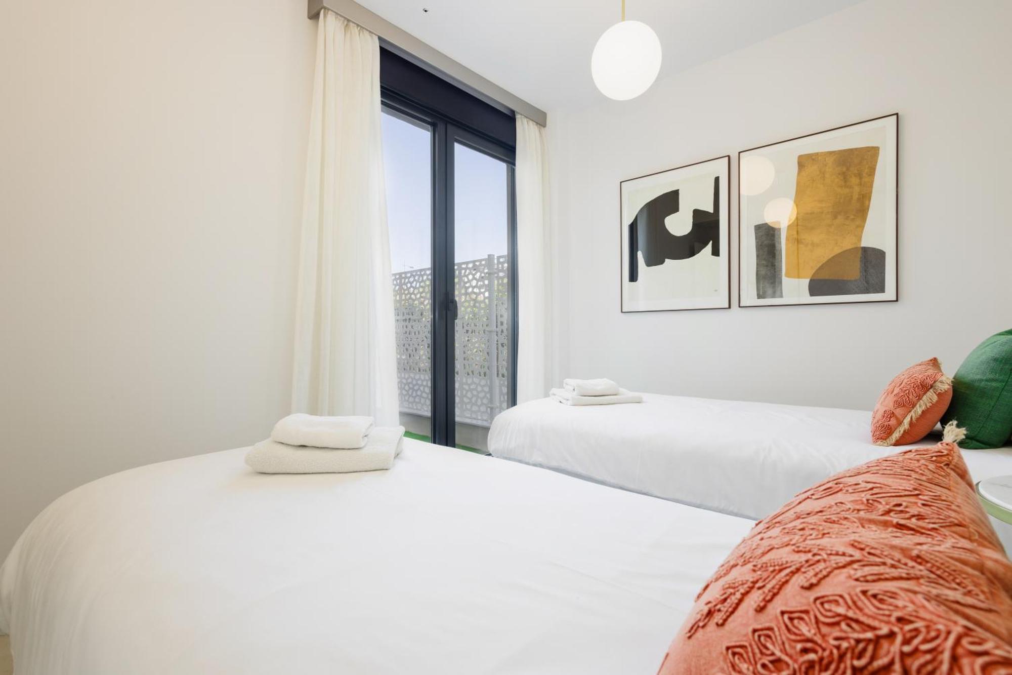 Luxurious 2 Bedroom Apartment Close To The Beach In Estepona Exterior foto